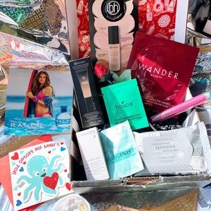 Custom Beauty Box Samples + Full size concealer